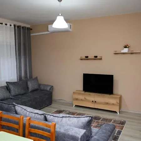 Apartmán House For Rent In *
